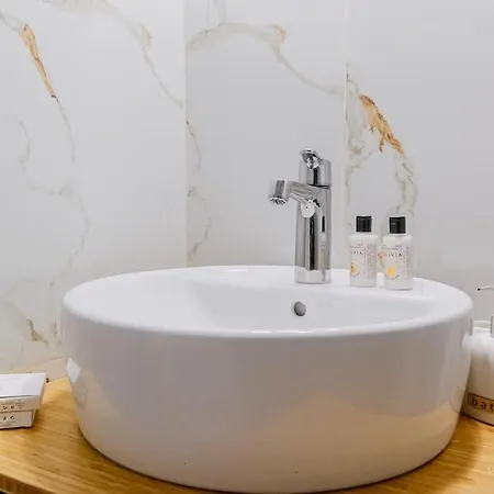 아파트 Flowery 1-bdrm In Kallithea *