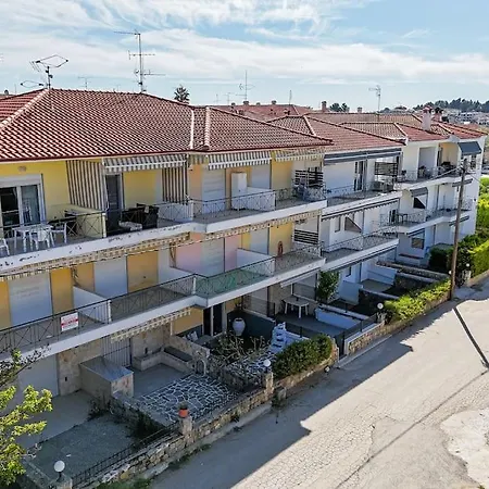 아파트 Flowery 1-bdrm In Kallithea