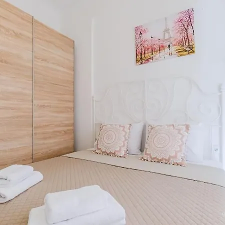 Flowery 1-bdrm In Kallithea *